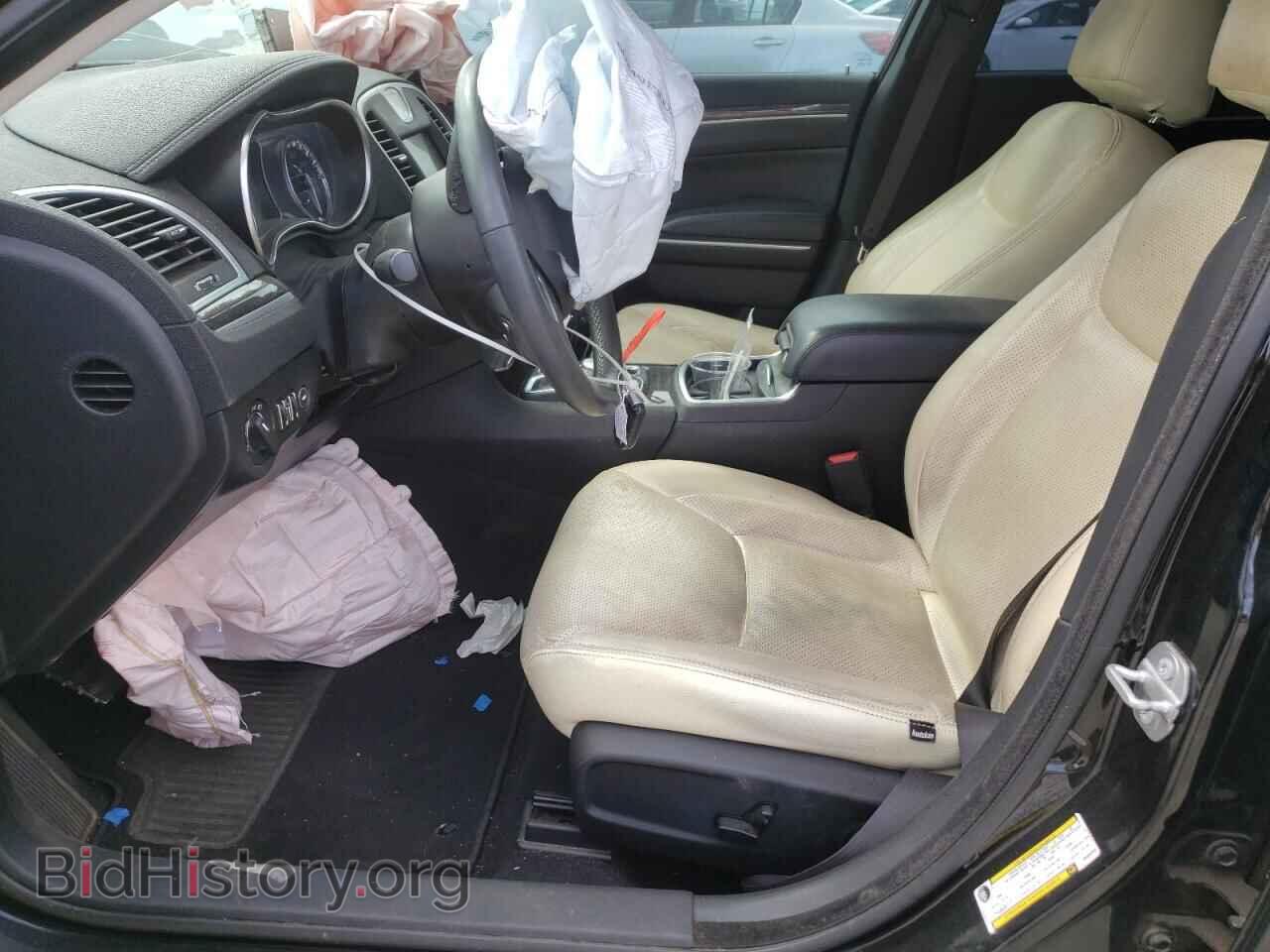 2019 CHRYSLER 300 - VIN: 2C3CCAAGXKH682992 - Фото 7