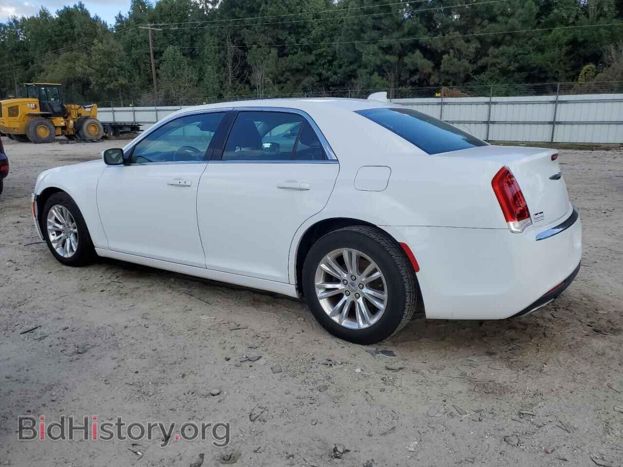 2016 CHRYSLER 300 - VIN: 2C3CCAAG6GH358347 - Фото 2