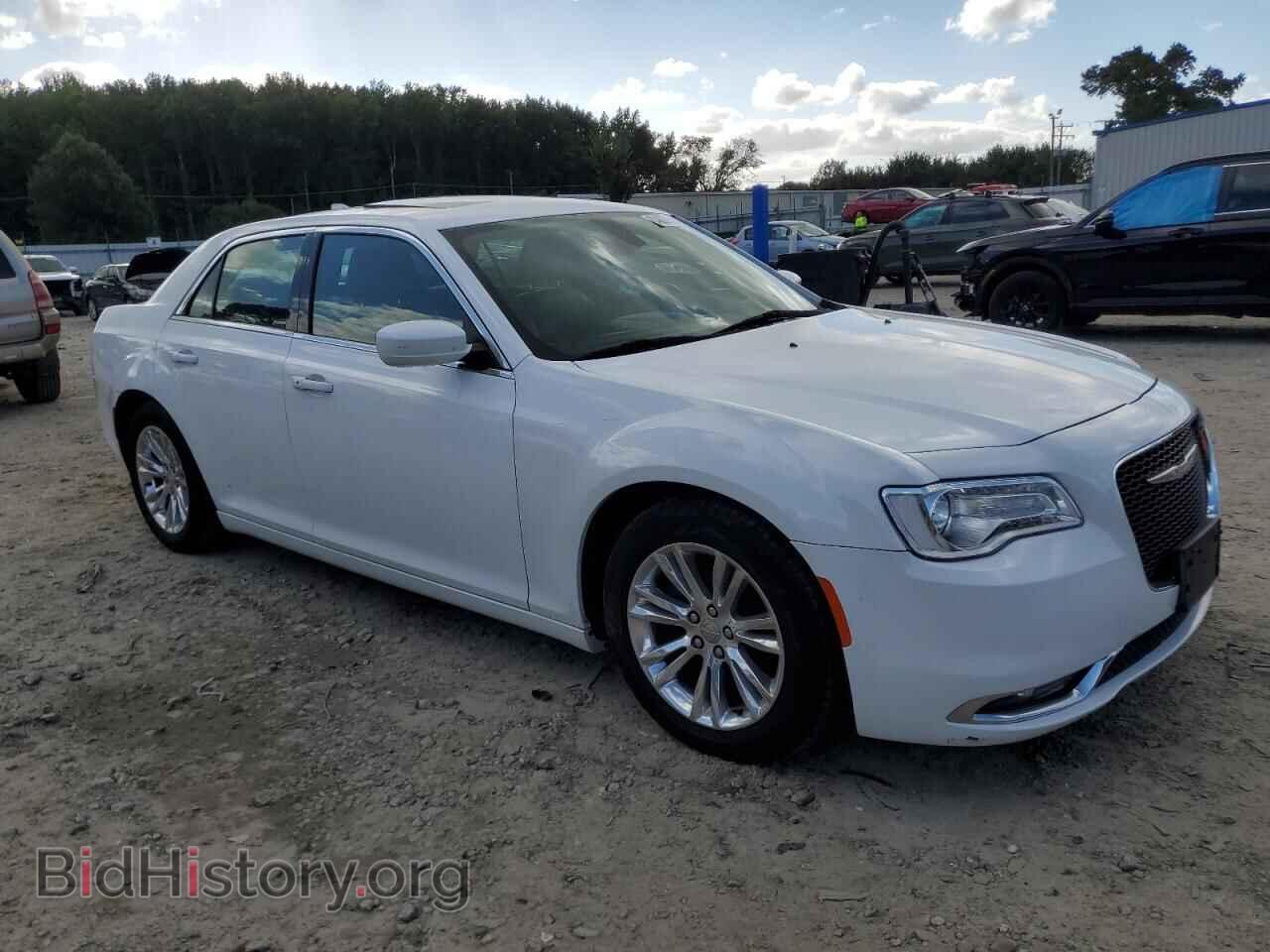 2016 CHRYSLER 300 - VIN: 2C3CCAAG6GH358347 - Фото 4