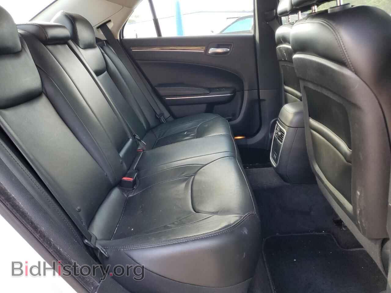 2016 CHRYSLER 300 - VIN: 2C3CCAAG6GH358347 - Фото 10