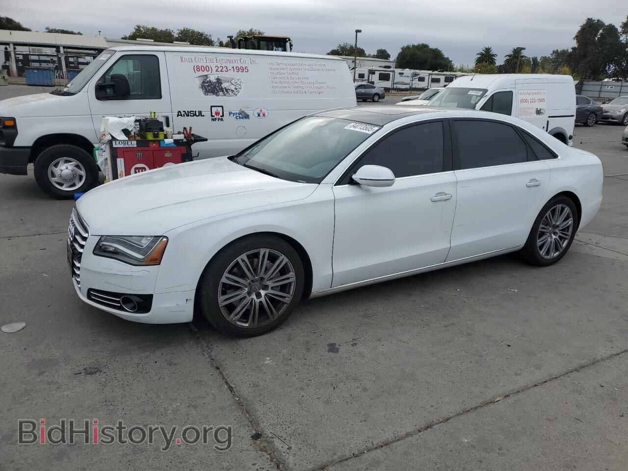 Фотография WAURGAFD8DN023745 - AUDI A8 2013