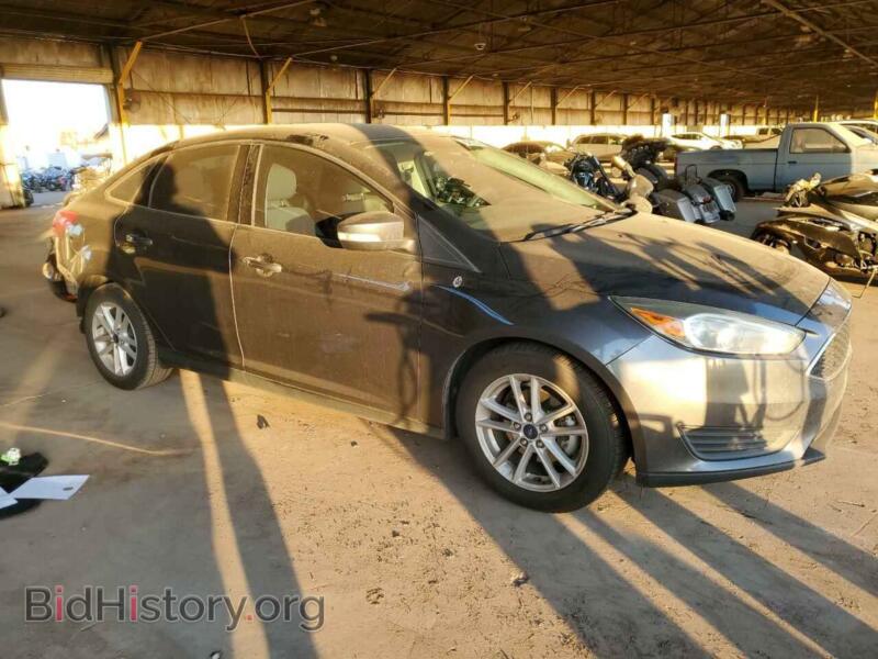 2017 Ford FOCUS (VIN 1FADP3F28HL299843) — photo 4 of 13