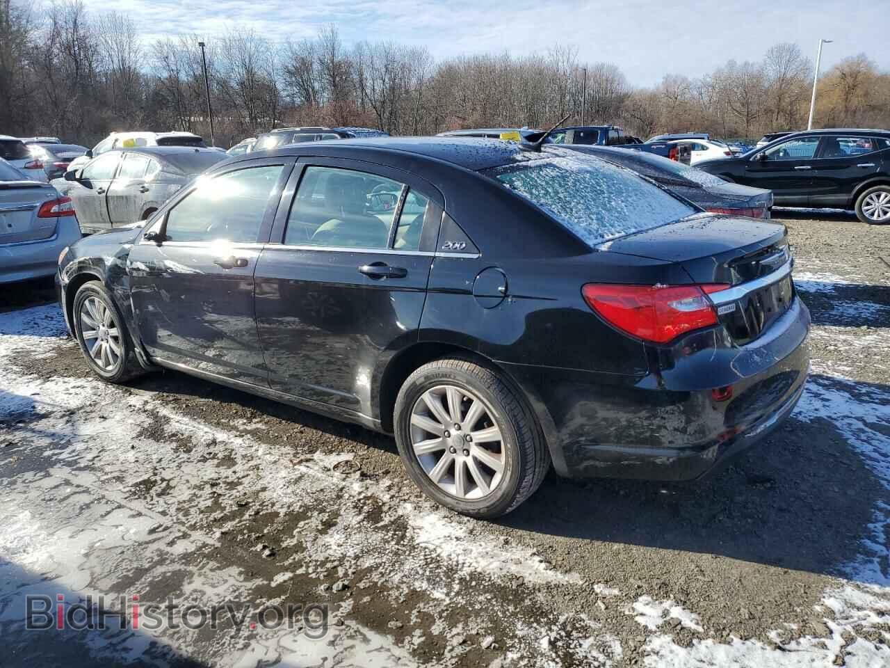 2011 CHRYSLER 200 - VIN: 1C3BC1FB1BN568735 - Фото 2