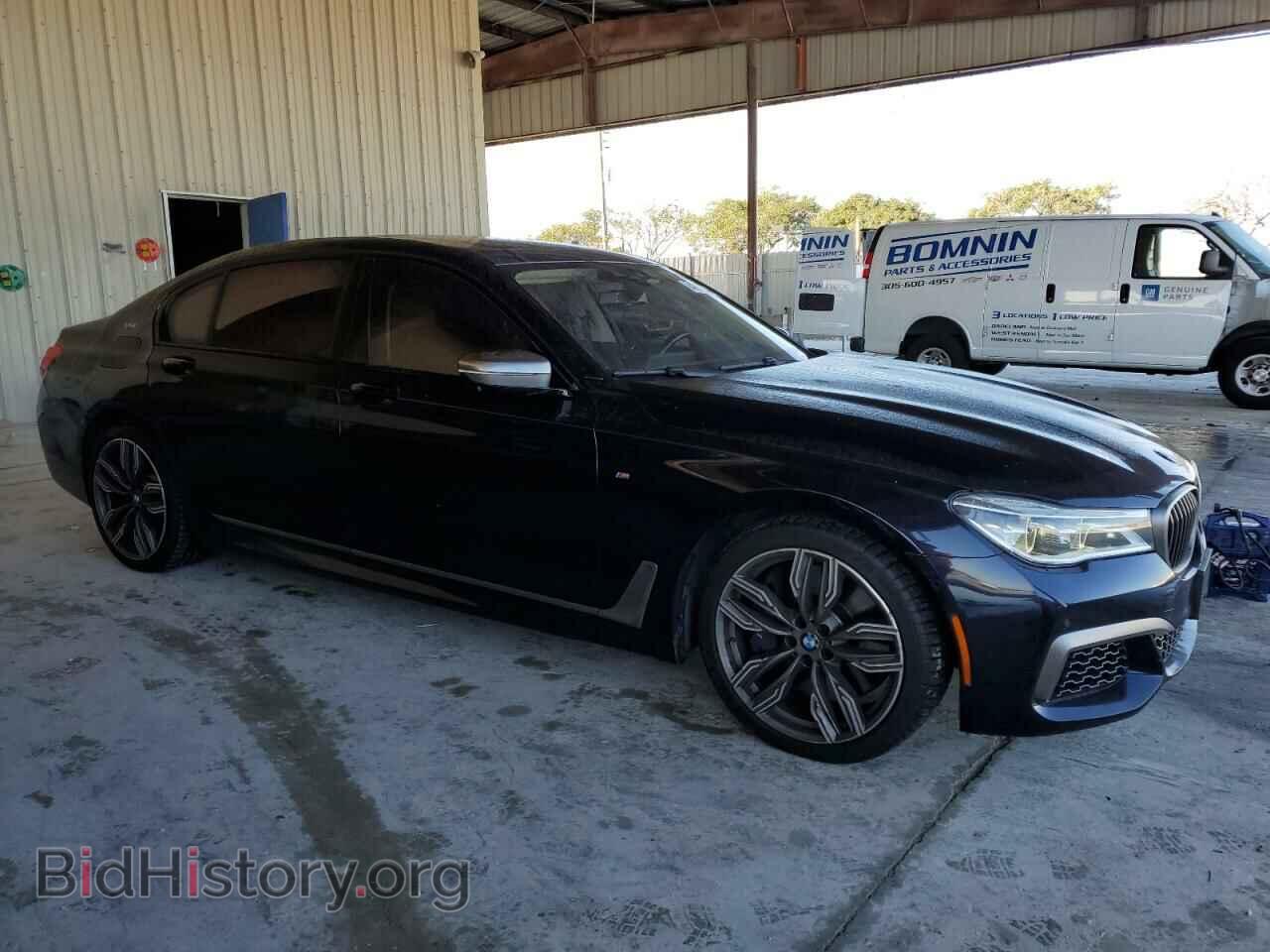 2019 BMW M7 - VIN: WBA7H6C55KG614986 - Фото 4