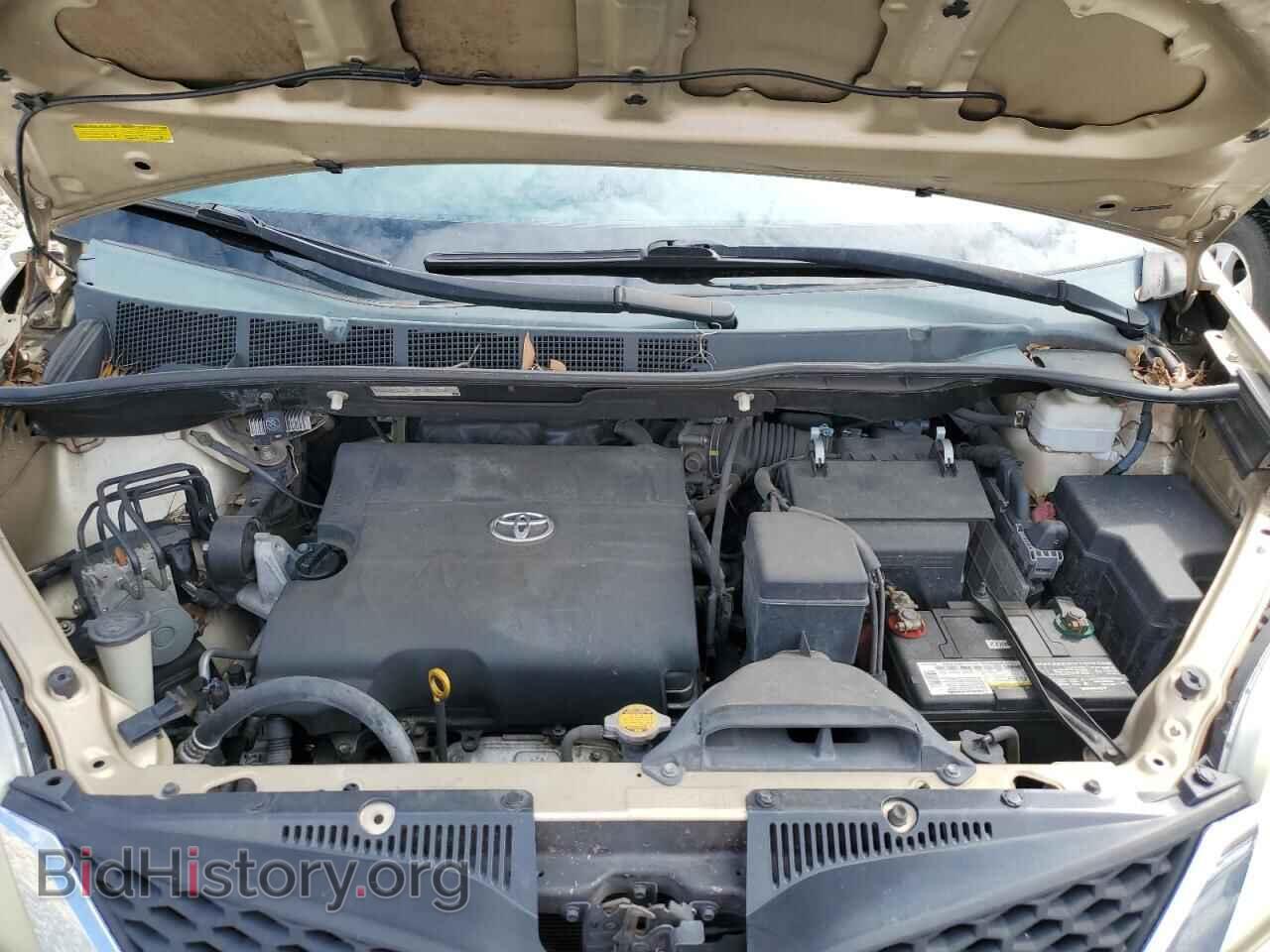 2011 TOYOTA All Models - VIN: 5TDKK3DC7BS124890 - Фото 12