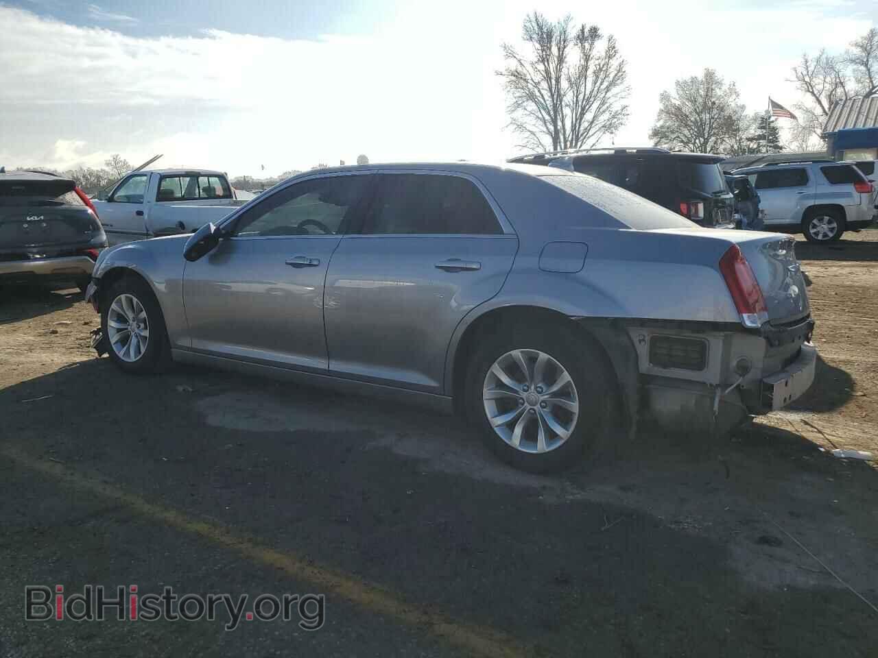2015 CHRYSLER 300 - VIN: 2C3CCAAG0FH931421 - Фото 2