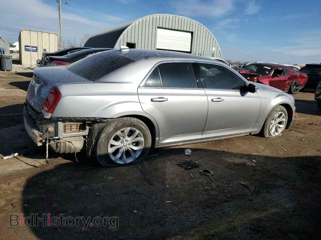 2015 CHRYSLER 300 - VIN: 2C3CCAAG0FH931421 - Фото 3