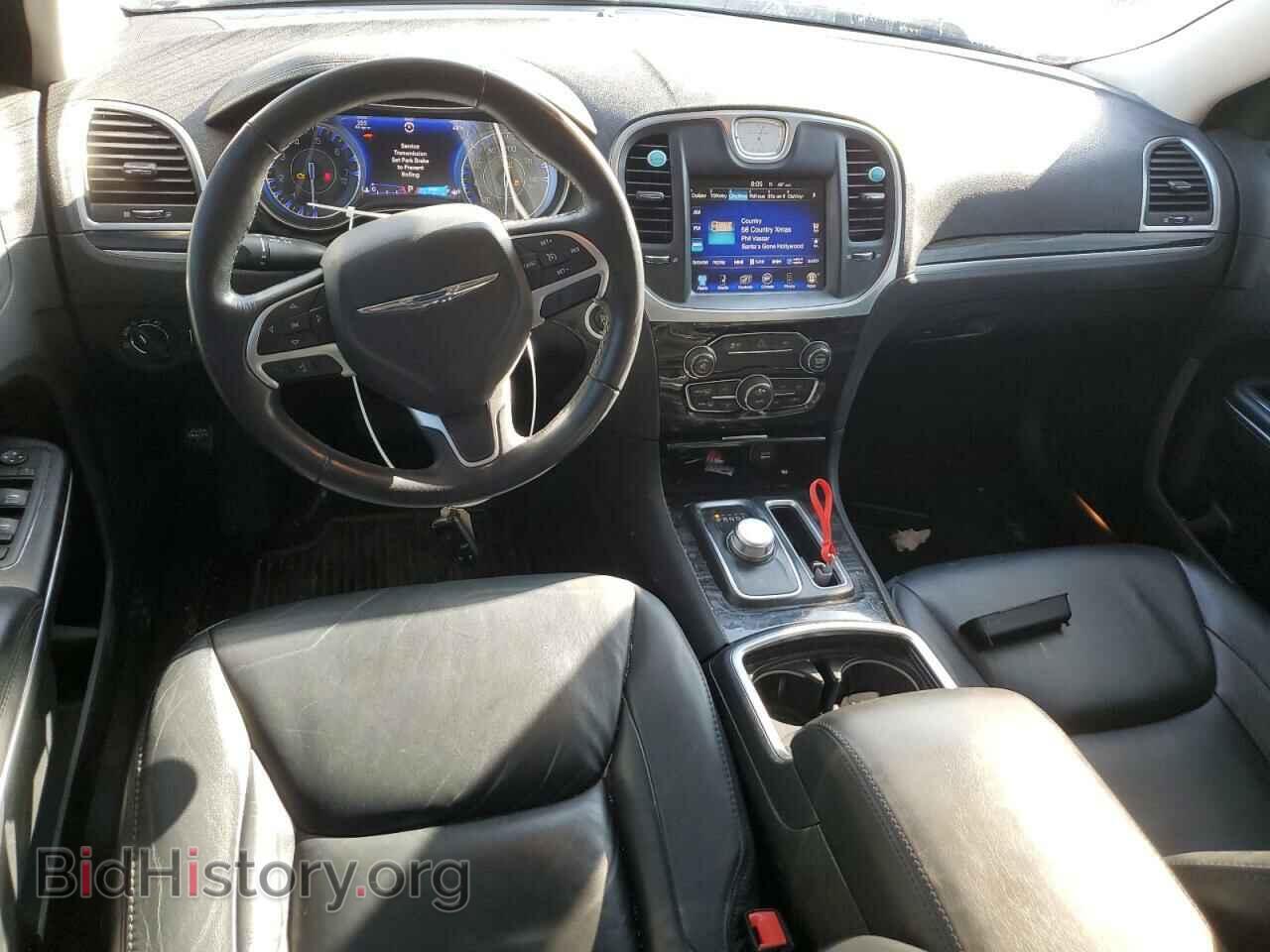 2015 CHRYSLER 300 - VIN: 2C3CCAAG0FH931421 - Фото 8