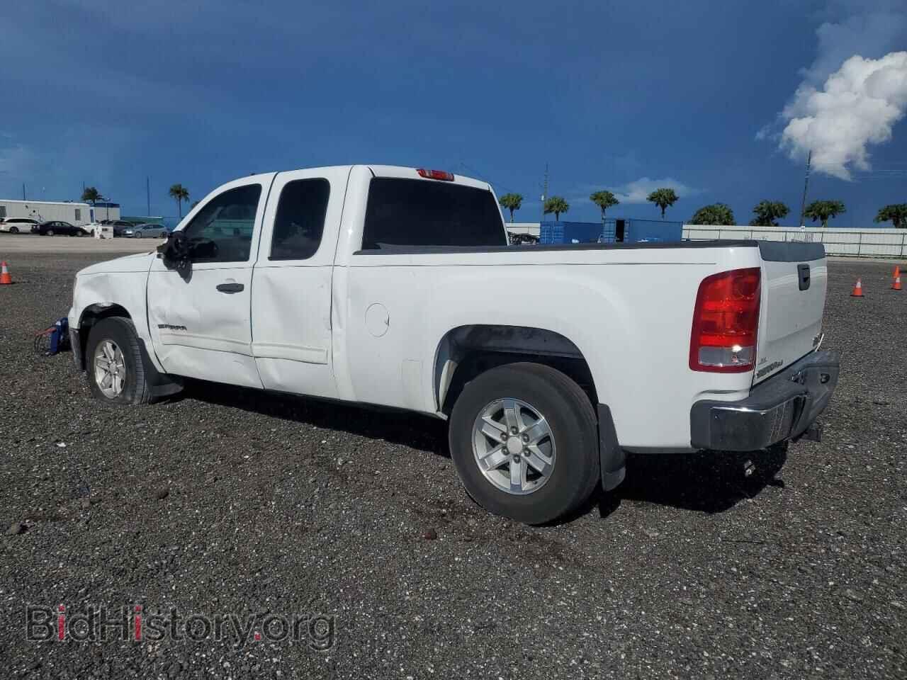 2013 GMC SIERRA - VIN: 1GTR1VE07DZ387092 - Фото 2