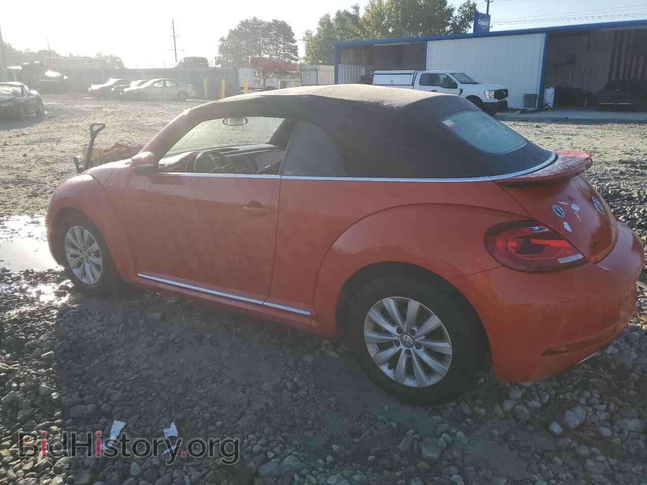 2018 VOLKSWAGEN BEETLE - VIN: 3VW5DAAT7JM501357 - Фото 2