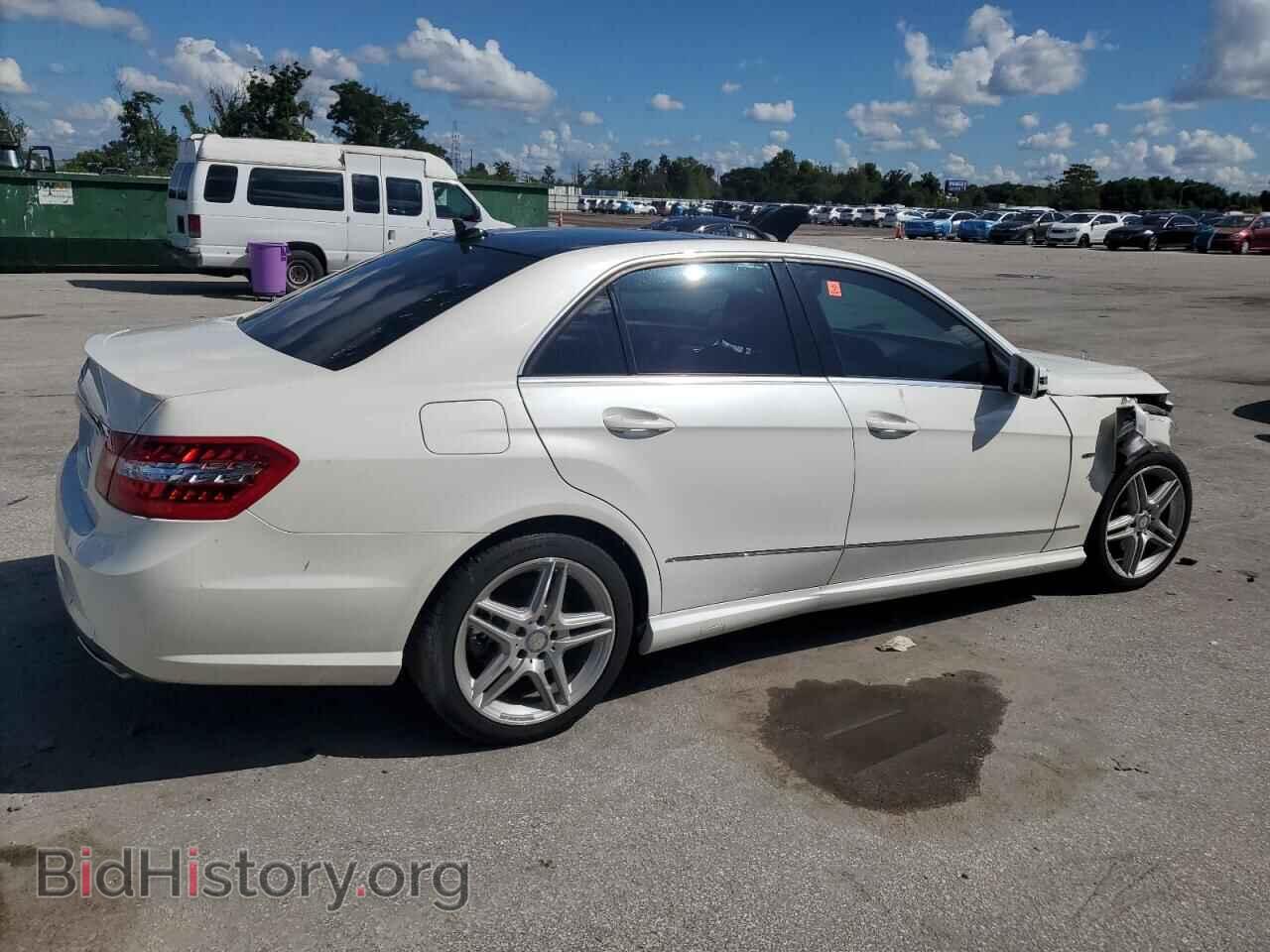 2012 MERCEDES-BENZ E-CLASS - VIN: WDDHF5KB8CA544571 - Фото 3