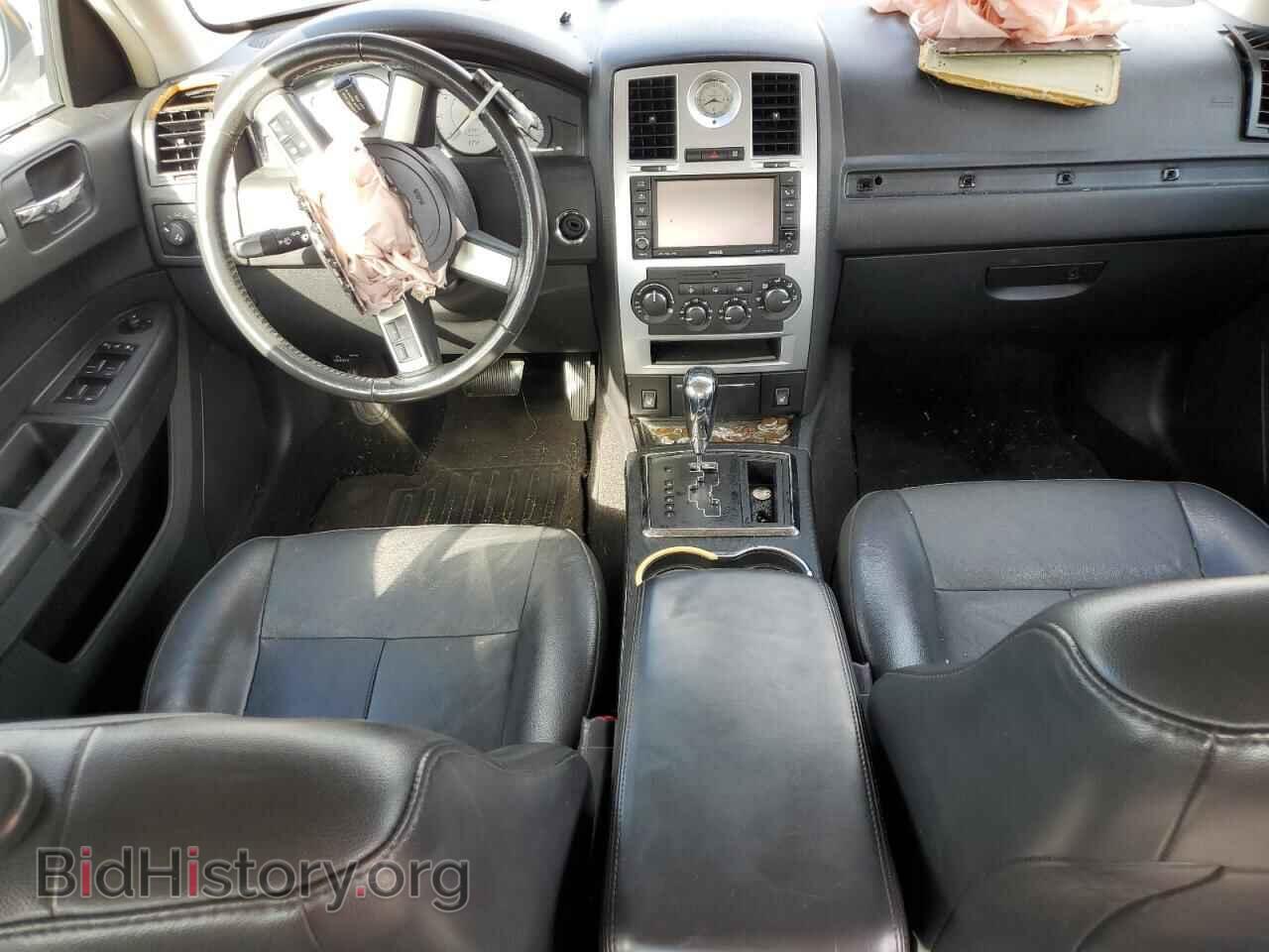 2010 CHRYSLER 300 - VIN: 2C3CA5CV7AH150011 - Фото 8