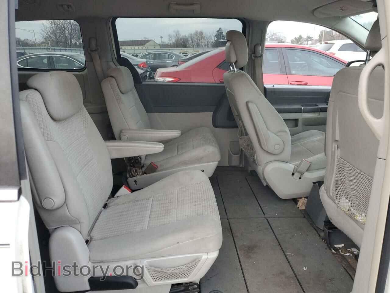 2010 CHRYSLER MINIVAN - VIN: 2A4RR2D17AR405902 - Фото 11