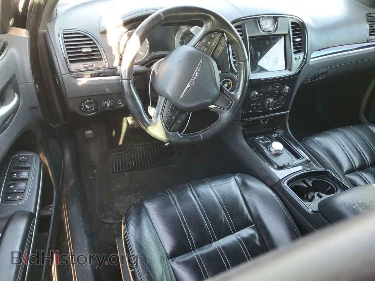 2018 CHRYSLER 300 - VIN: 2C3CCABG9JH239830 - Фото 8