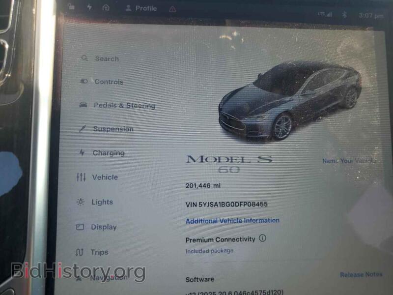 2013 Tesla MODEL S (VIN 5YJSA1BG0DFP08455) — фото 9 из 12