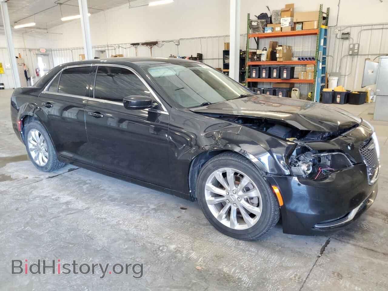 2017 CHRYSLER 300 - VIN: 2C3CCARG1HH619258 - Фото 4