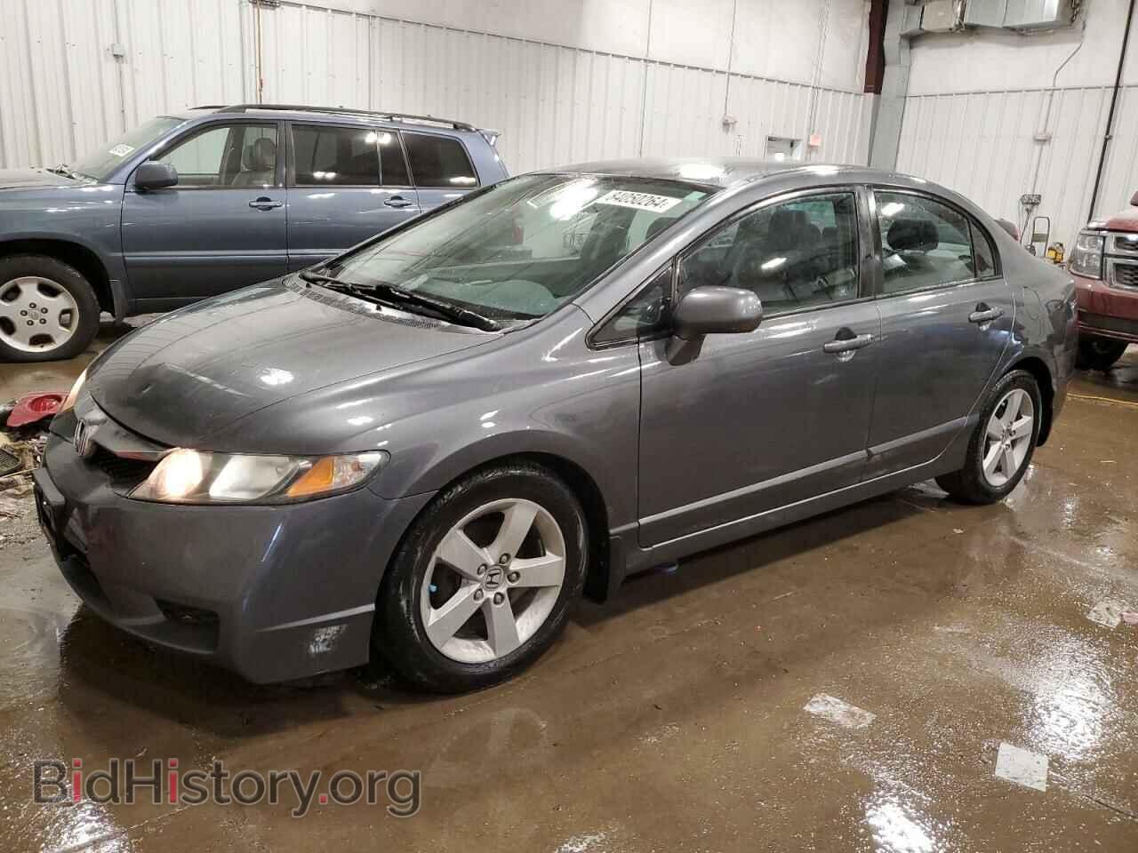Фотография 19XFA1F65AE017703 - HONDA CIVIC 2010