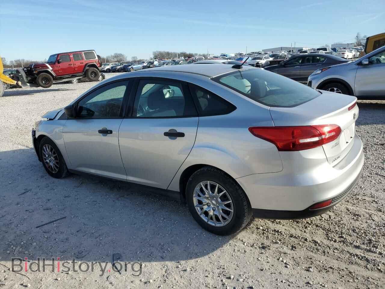 2017 FORD FOCUS - VIN: 1FADP3E26HL307651 - Photo 2