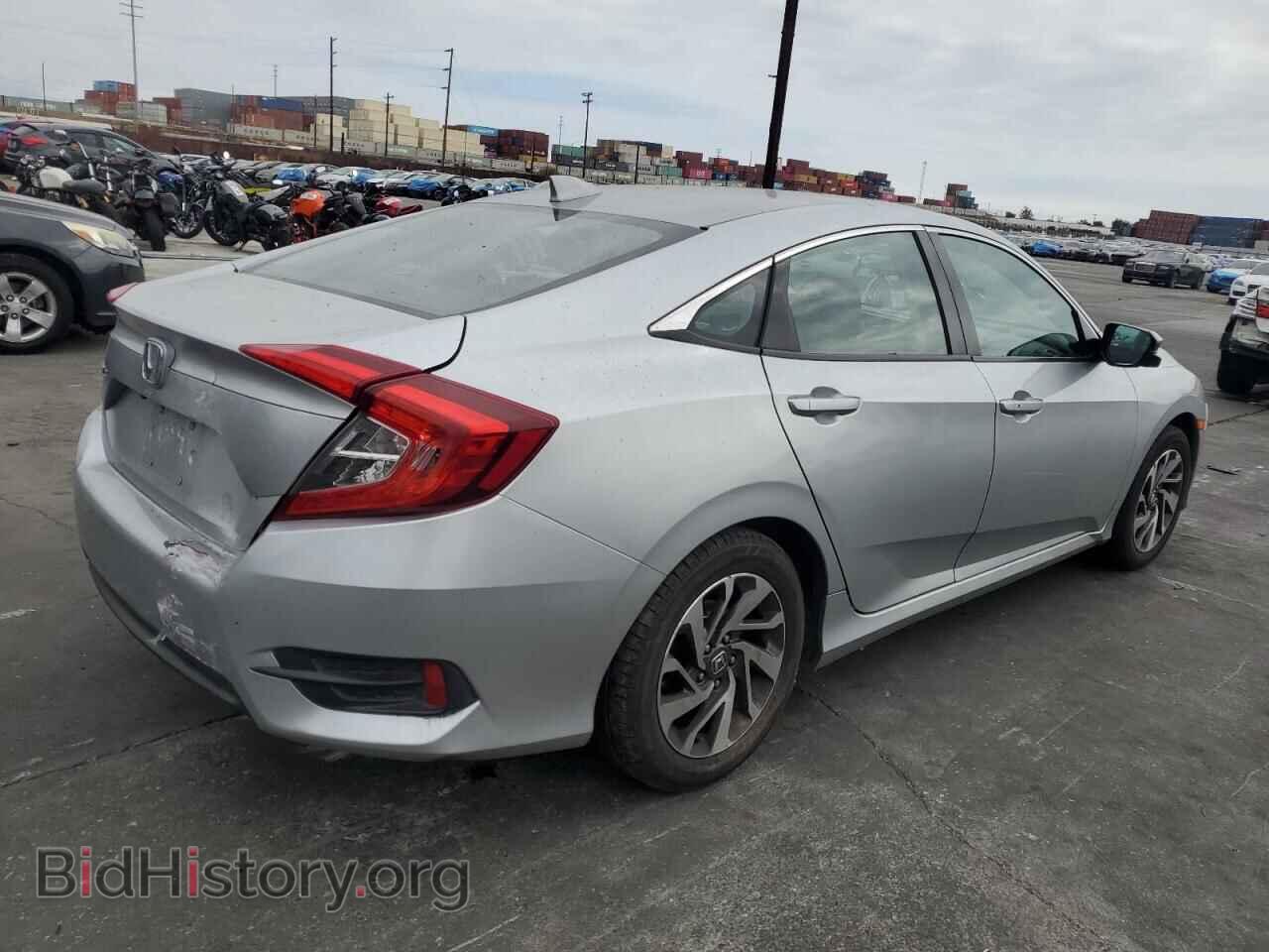 2017 HONDA CIVIC - VIN: 19XFC2F73HE216817 - Фото 3