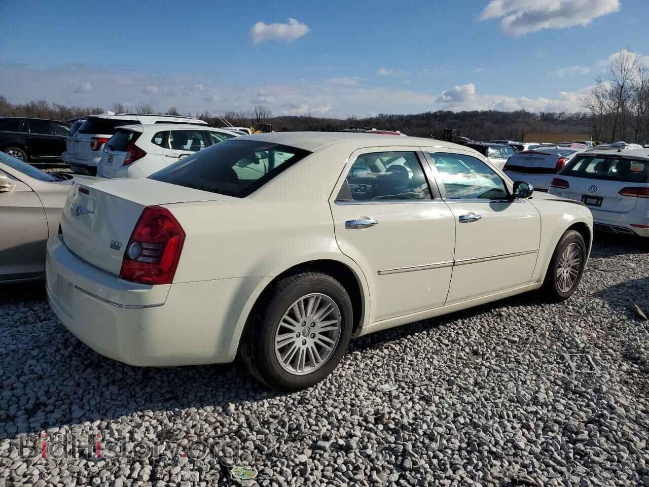 2010 CHRYSLER 300 - VIN: 2C3CA4CD4AH201546 - Фото 3