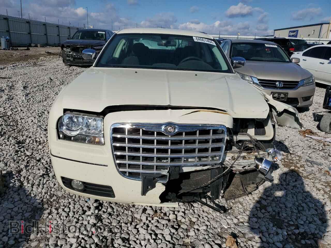 2010 CHRYSLER 300 - VIN: 2C3CA4CD4AH201546 - Фото 5