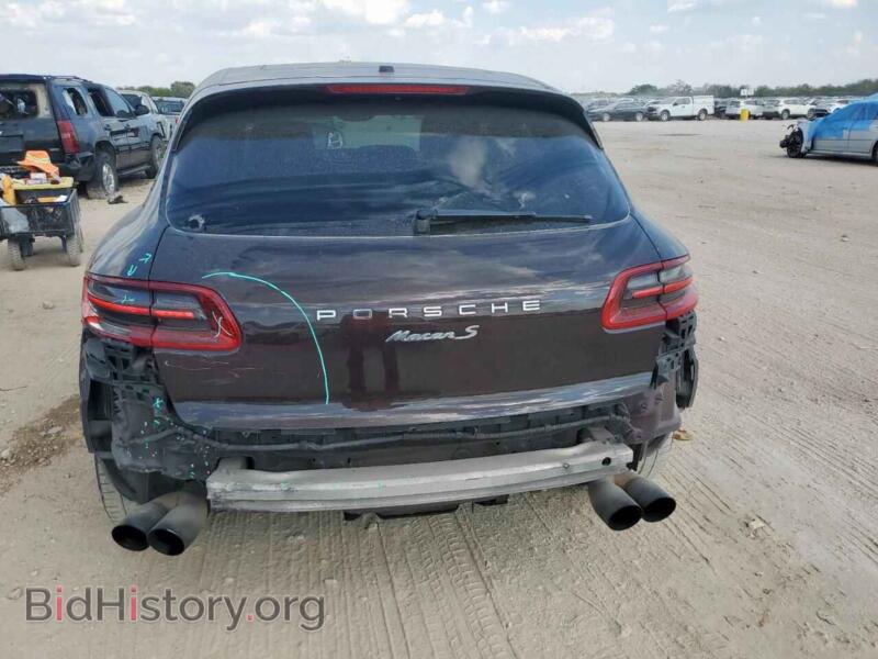 2016 Porsche MACAN (VIN WP1AB2A51GLB45933) — photo 6 of 12