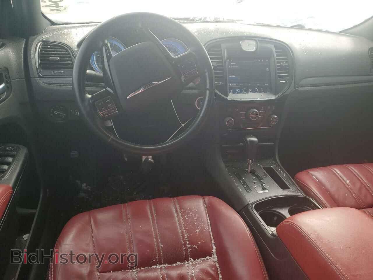 2013 CHRYSLER 300 - VIN: 2C3CCABT2DH672410 - Фото 8