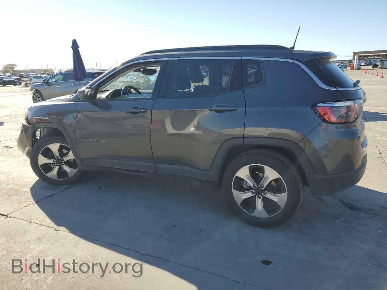 2018 JEEP COMPASS - VIN: 3C4NJCBB1JT105797 - Фото 2