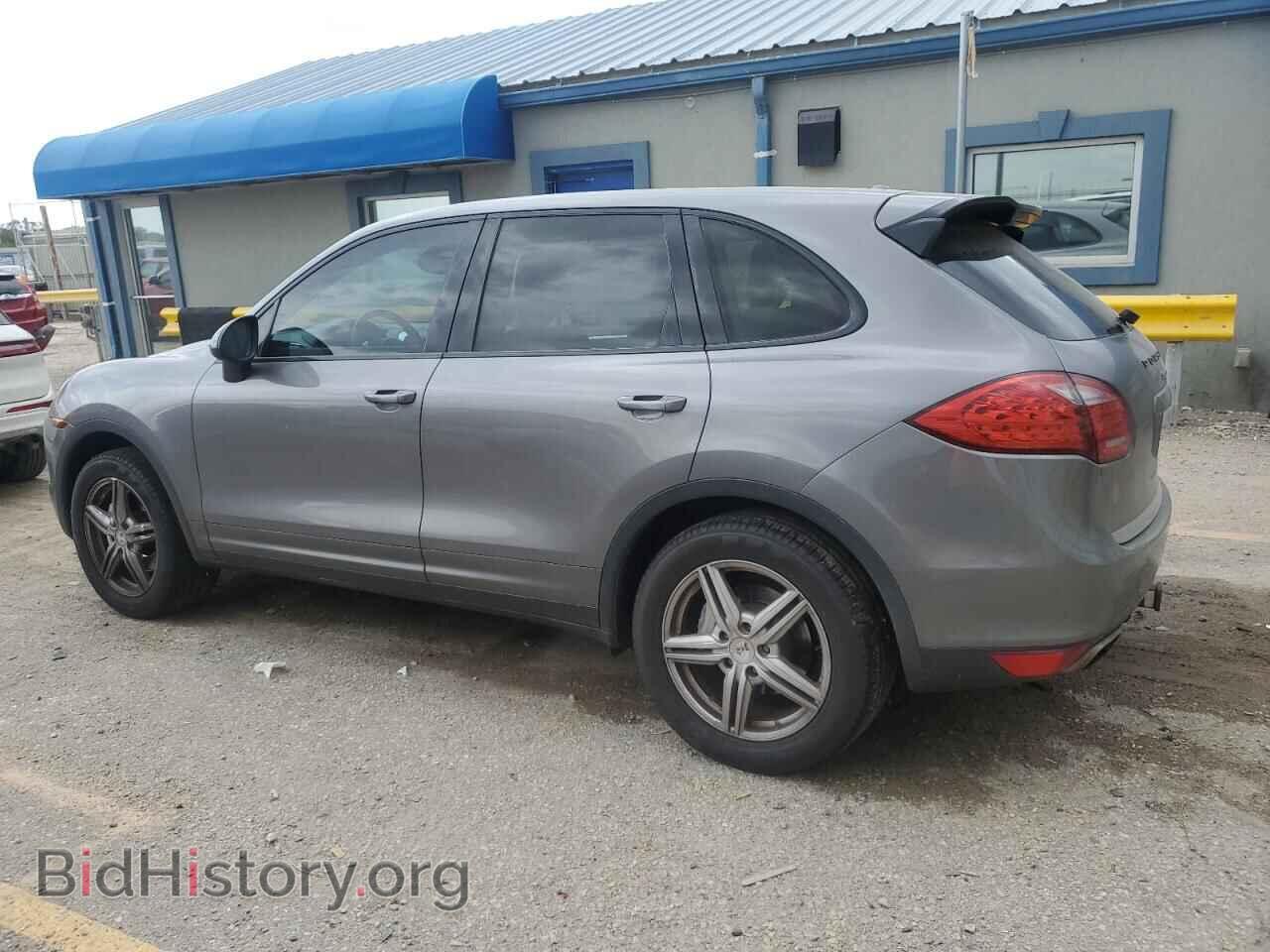 2011 PORSCHE CAYENNE - VIN: WP1AA2A20BLA03638 - Photo 2