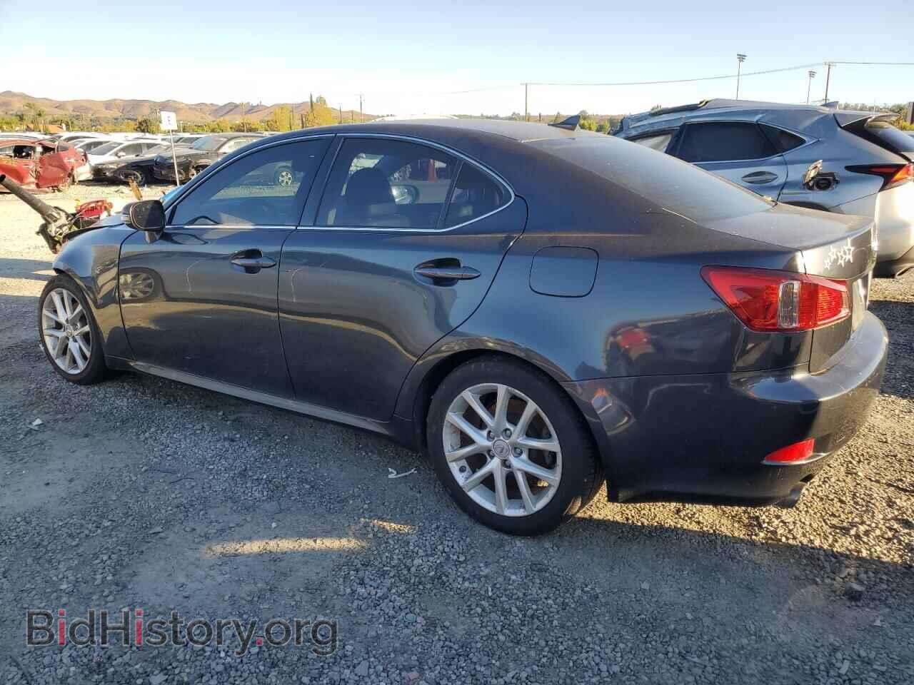2011 LEXUS IS - VIN: JTHBF5C27B5155022 - Photo 2