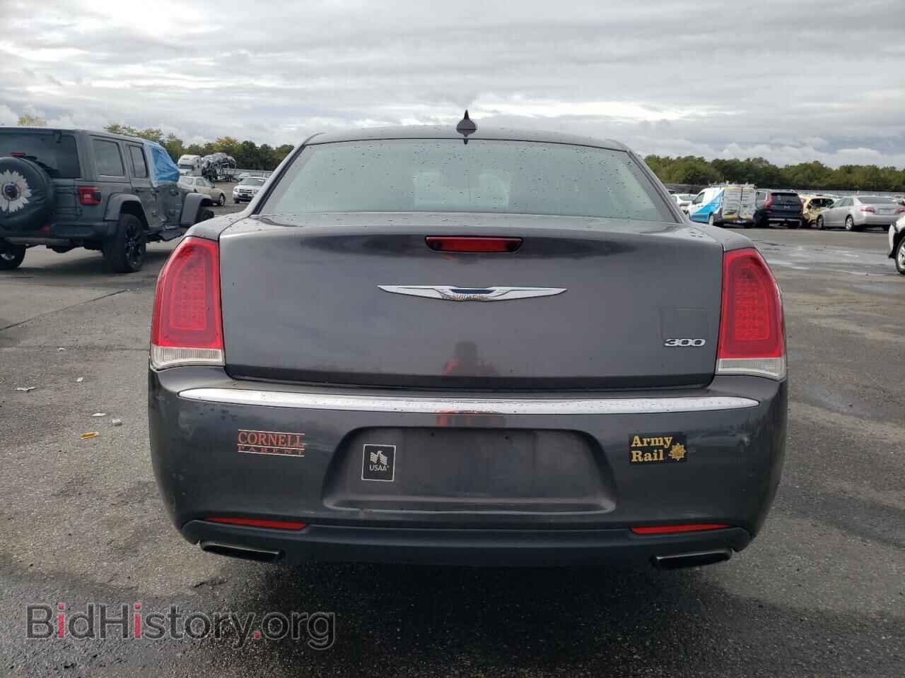 2016 CHRYSLER 300 - VIN: 2C3CCAAG7GH244020 - Фото 6