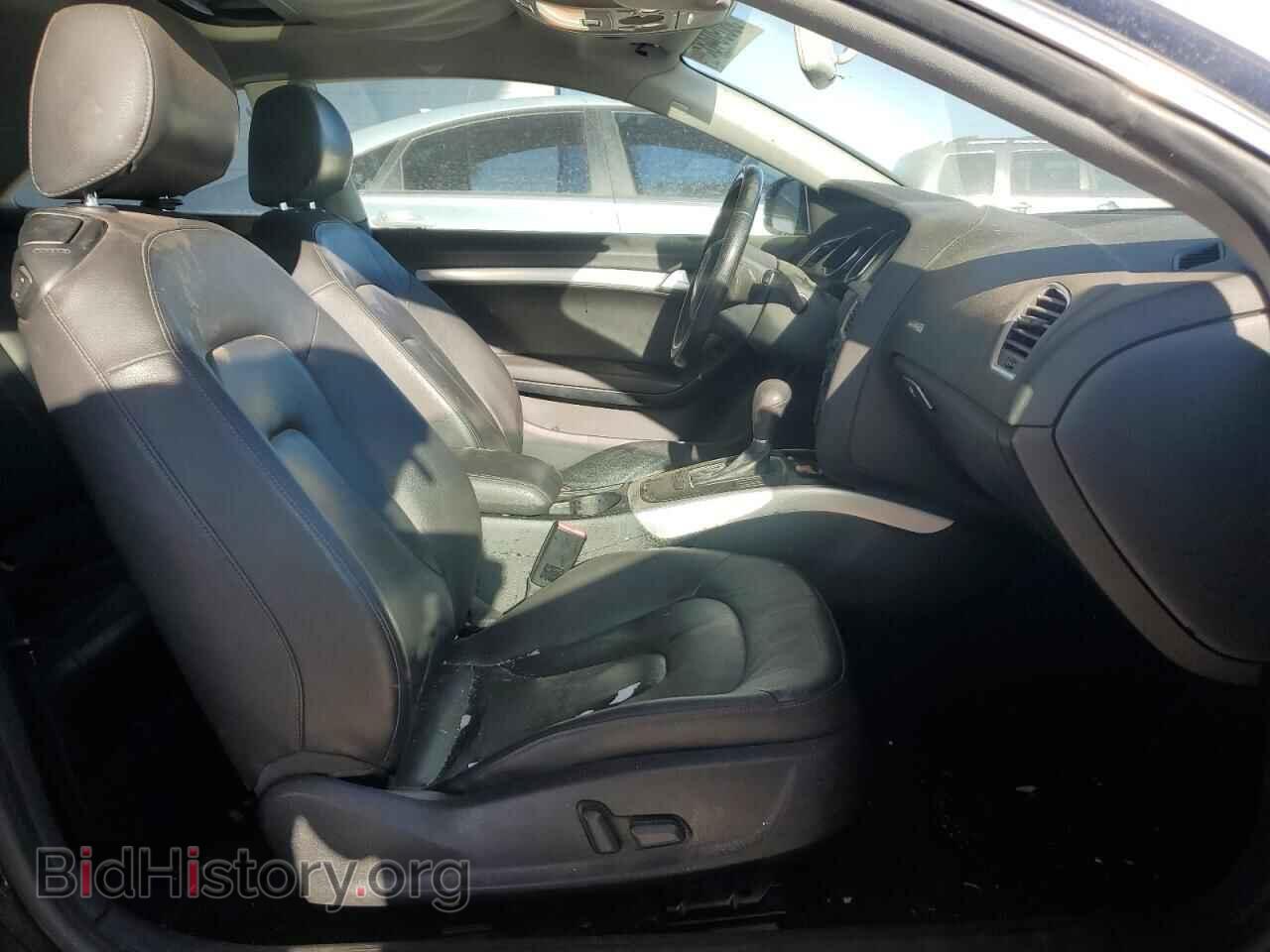 2010 AUDI A5 - VIN: WAUCFAFR1AA029443 - Photo 8