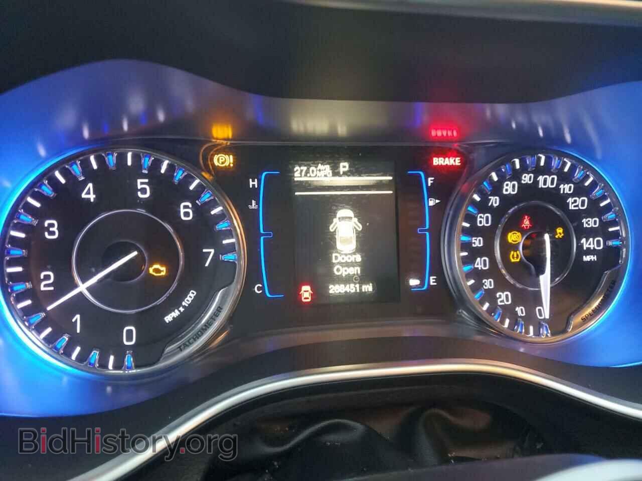 2016 CHRYSLER 200 - VIN: 1C3CCCABXGN180367 - Фото 9