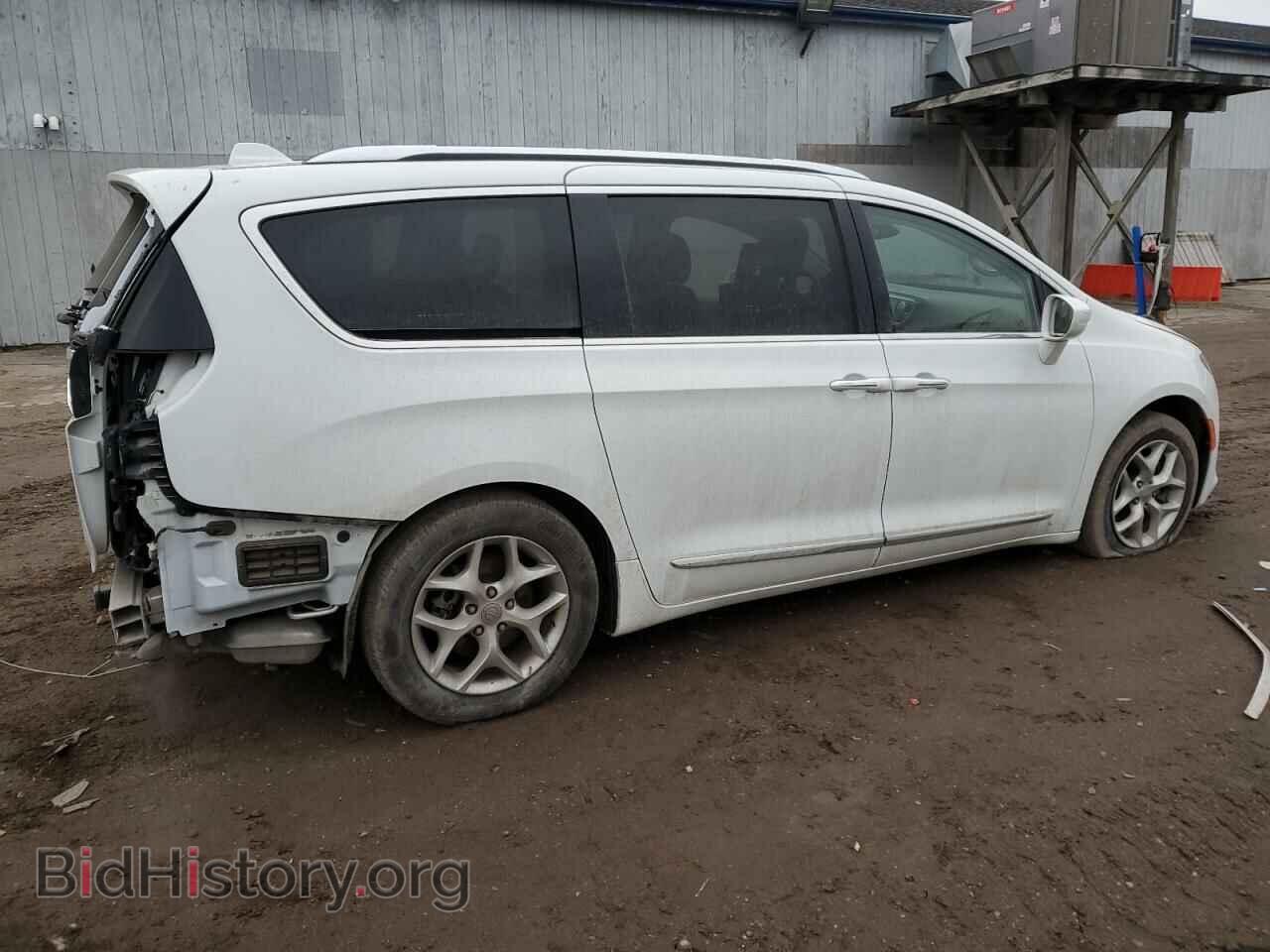 2018 CHRYSLER PACIFICA - VIN: 2C4RC1EG8JR315145 - Фото 3