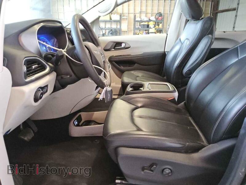 2023 Chrysler PACIFICA (VIN 2C4RC1BG9PR606928) — фото 7 из 14