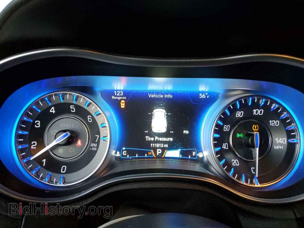 2016 CHRYSLER 300 - VIN: 2C3CCAAG2GH230297 - Фото 9