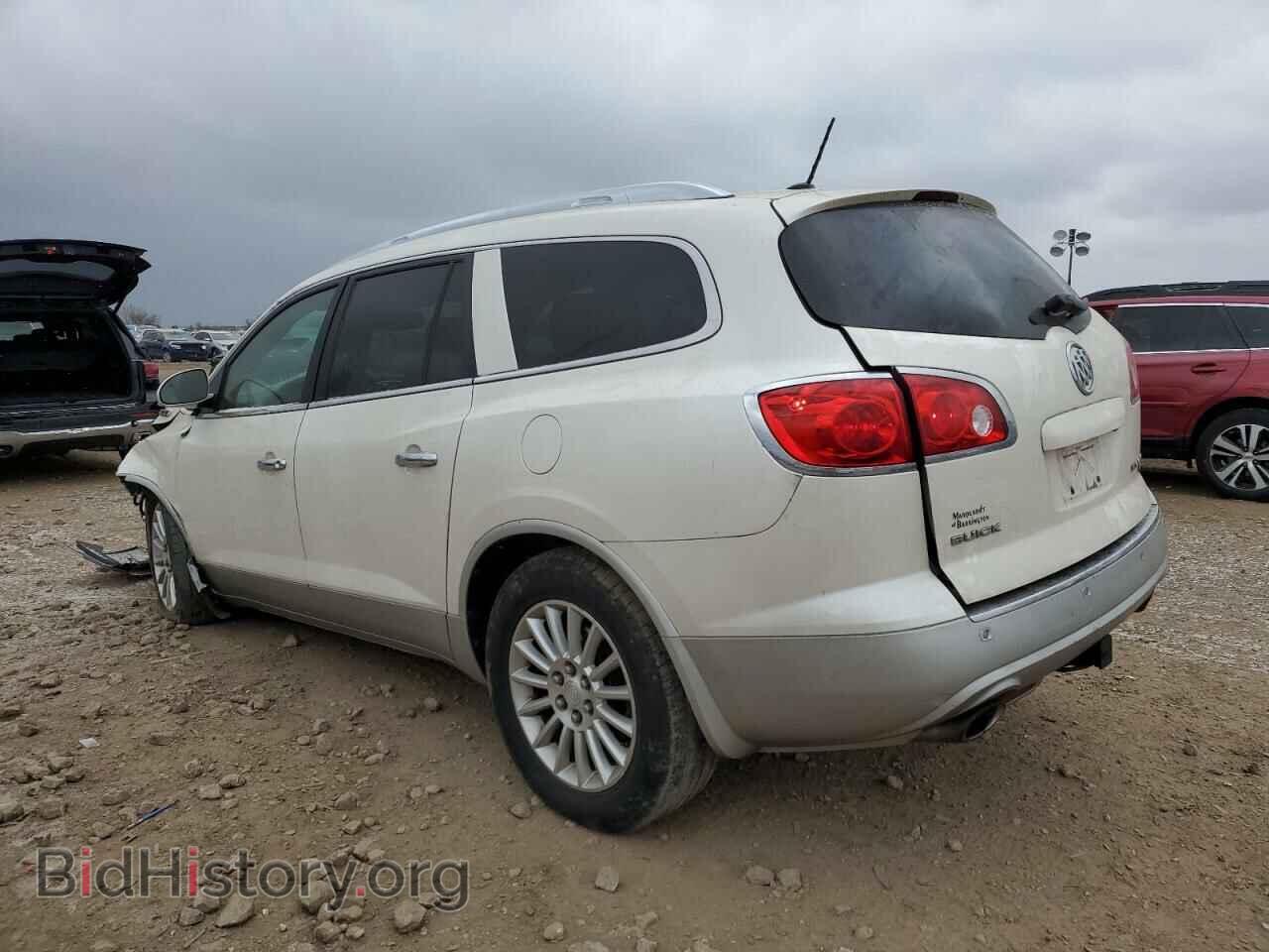 2011 BUICK ENCLAVE - VIN: 5GAKVBED5BJ392005 - Фото 2