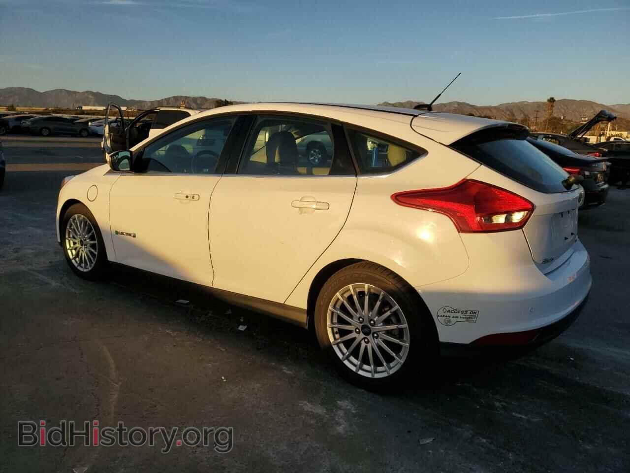 2016 FORD FOCUS - VIN: 1FADP3R43GL238458 - Фото 2