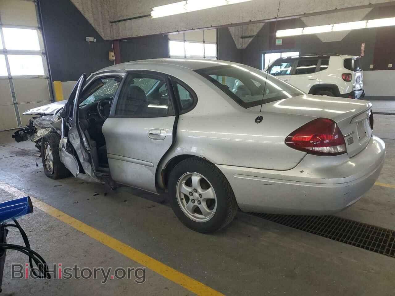 2006 FORD TAURUS - VIN: 1FAFP53U26A257686 - Фото 2