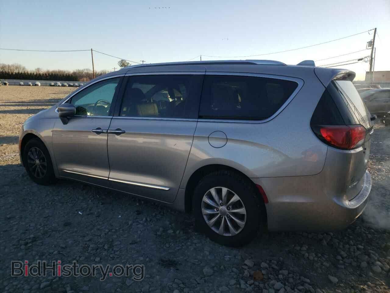2018 CHRYSLER PACIFICA - VIN: 2C4RC1BG0JR357362 - Photo 2