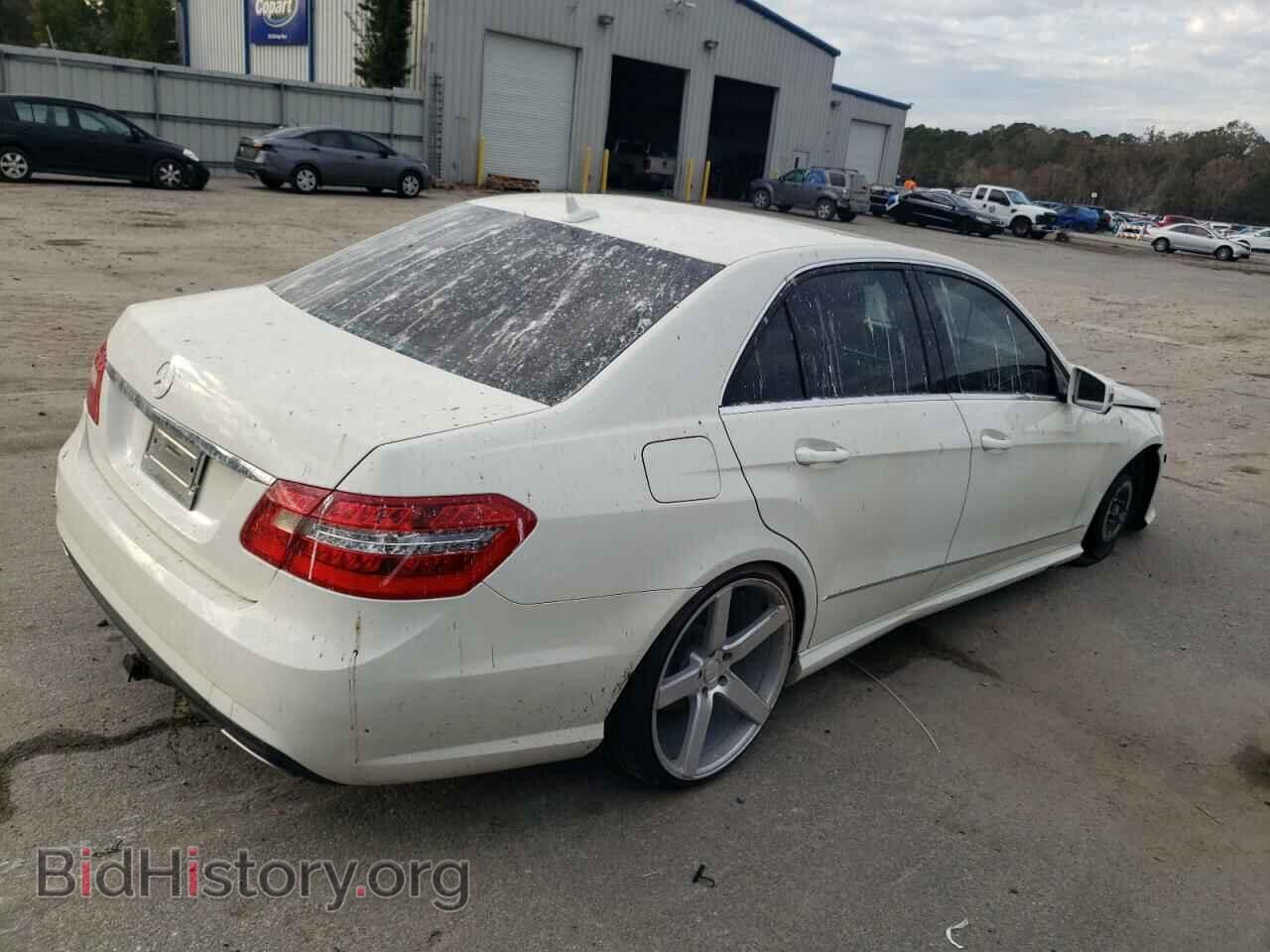 2011 MERCEDES-BENZ E-CLASS - VIN: WDDHF5GB2BA275264 - Фото 3