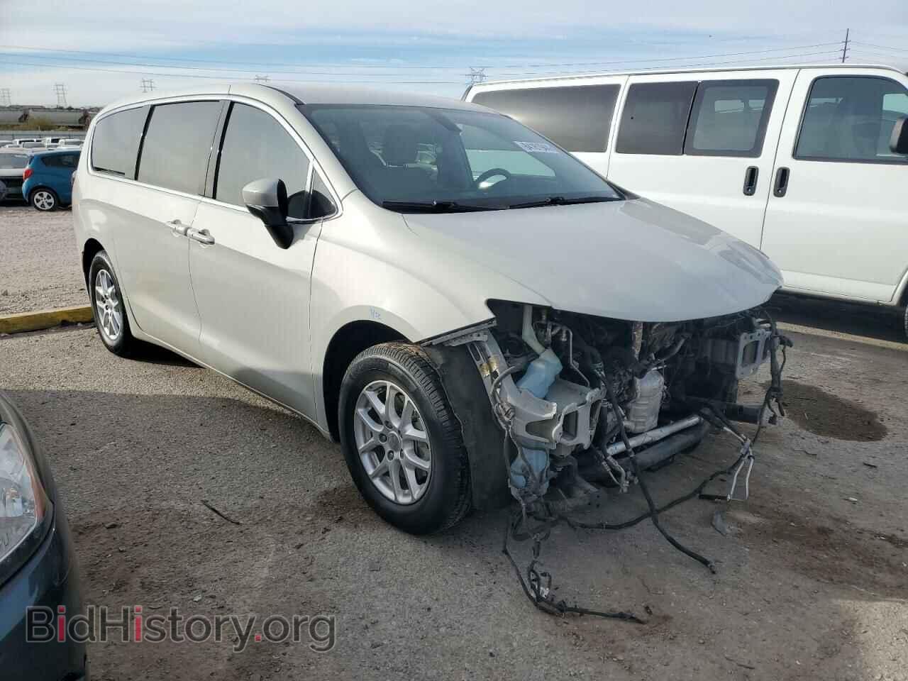 2017 CHRYSLER PACIFICA - VIN: 2C4RC1DG1HR588259 - Фото 4