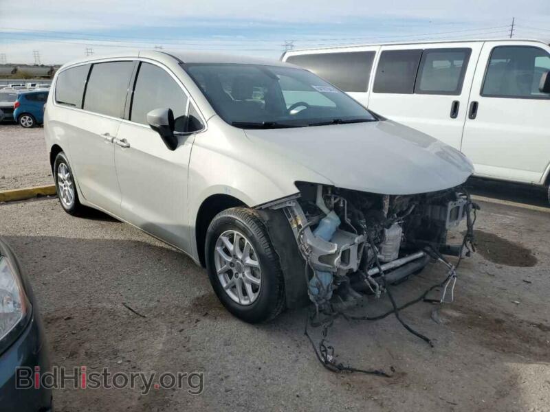 2017 Chrysler PACIFICA (VIN 2C4RC1DG1HR588259) — фото 4 из 13
