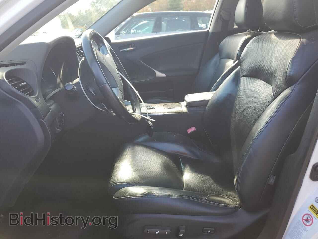 2011 LEXUS IS - VIN: JTHCF5C29B2035194 - Фото 7