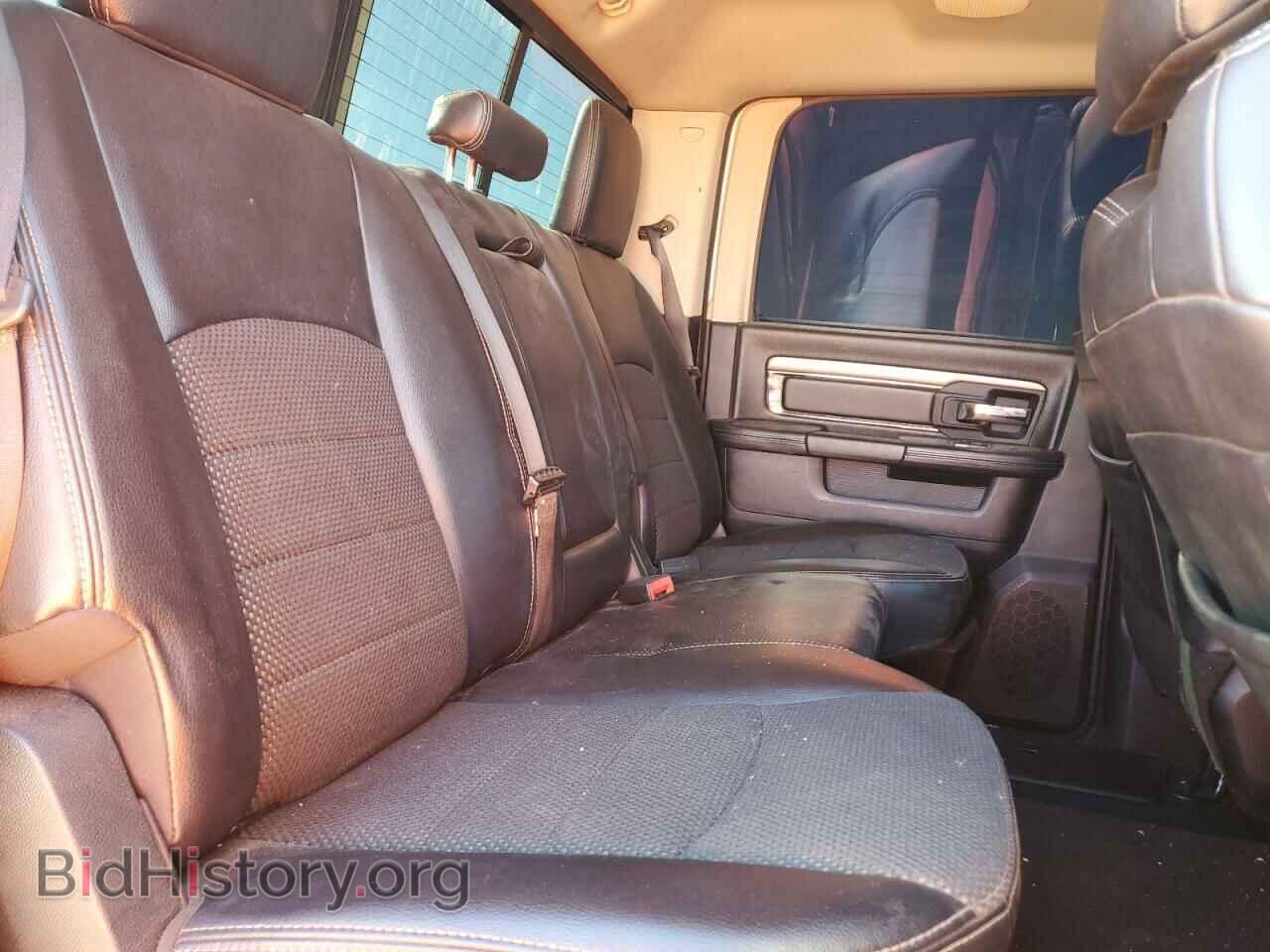 2018 RAM All Models - VIN: 3C6UR5DL4JG213949 - Photo 10