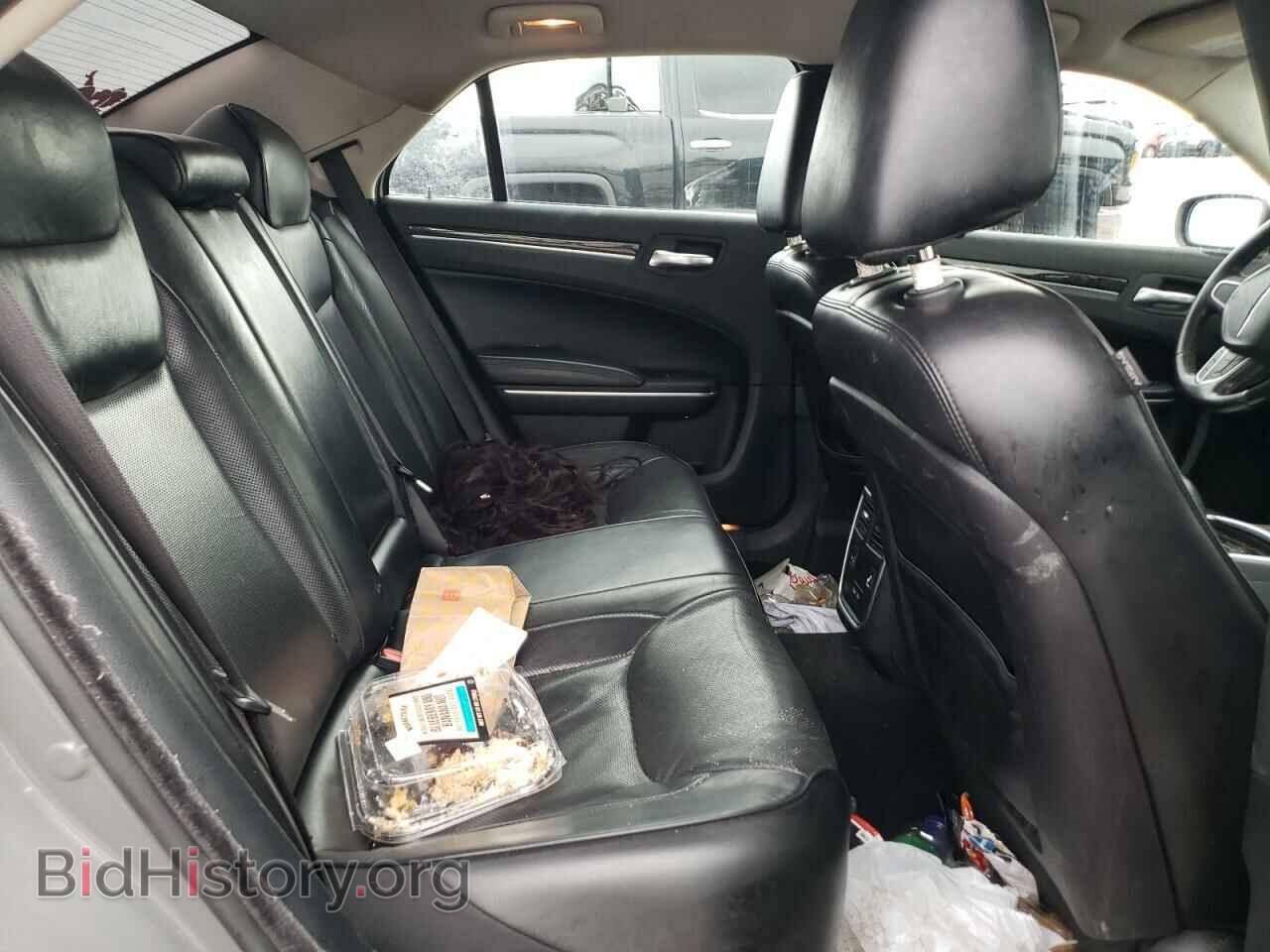 2019 CHRYSLER 300 - VIN: 2C3CCAEG2KH693530 - Фото 10