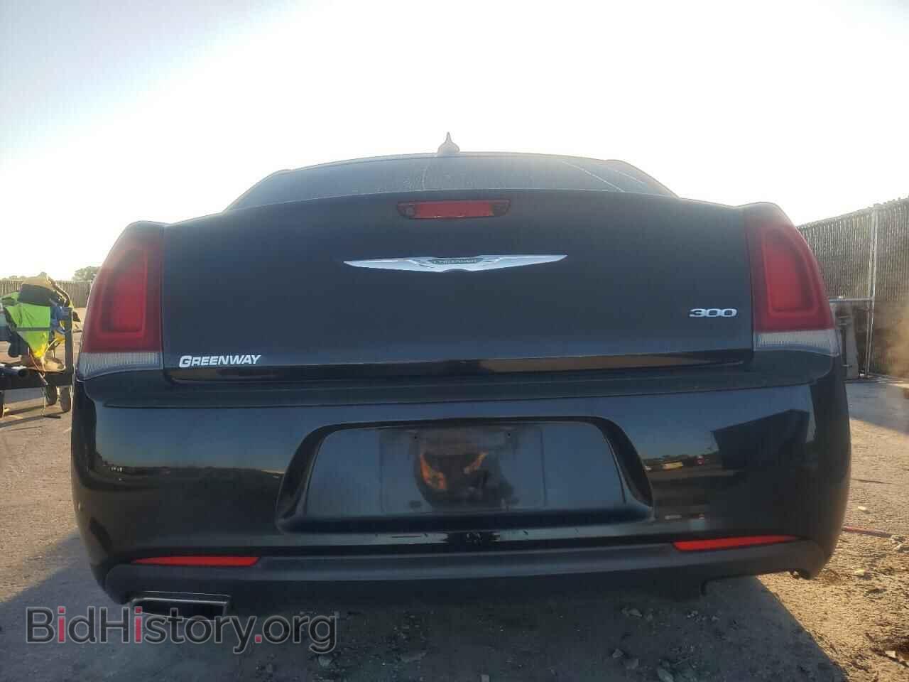 2018 CHRYSLER 300 - VIN: 2C3CCAAG6JH319975 - Фото 6