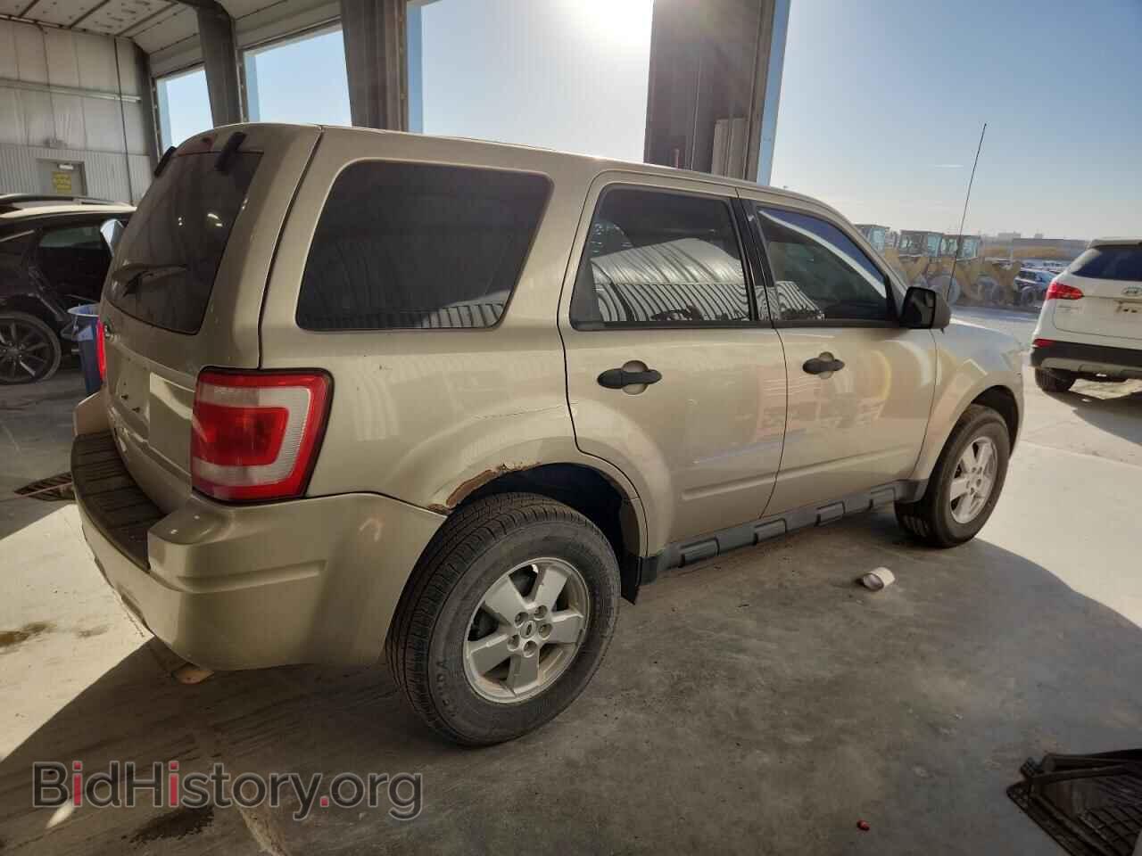 2010 FORD ESCAPE - VIN: 1FMCU0C7XAKA63344 - Фото 3