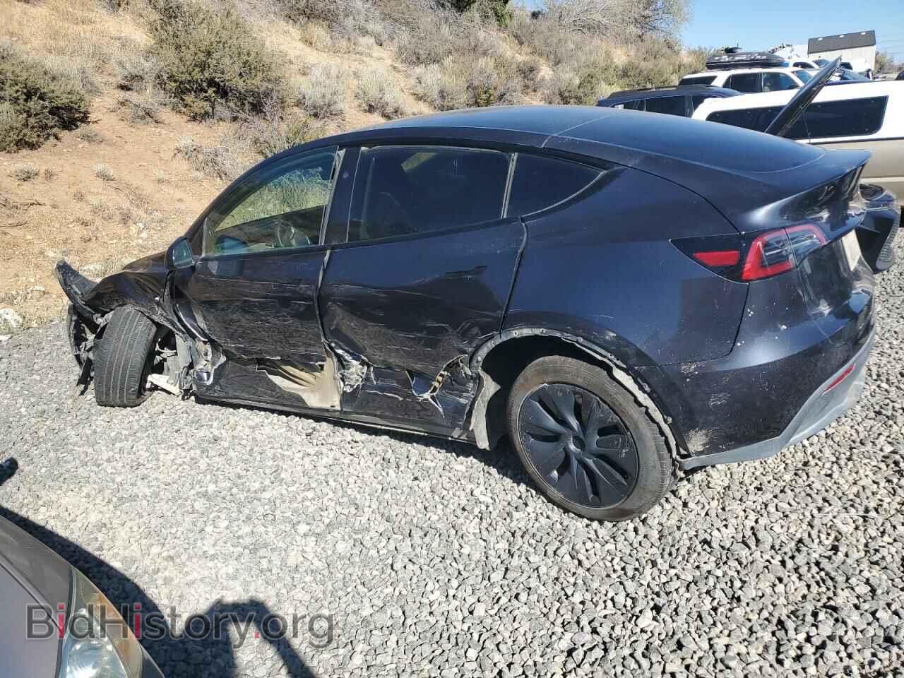 2025 TESLA MODEL Y - VIN: 7SAYGDEE9SA357725 - Photo 2