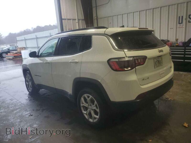2024 Jeep COMPASS (VIN 3C4NJDBN0RT109805) — фото 2 из 14